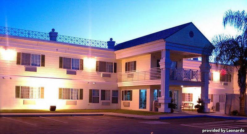 Best Western Americana Dinuba Extérieur photo